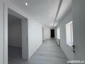 Vand casa Roman - imagine 2