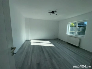 Vand casa Roman - imagine 8