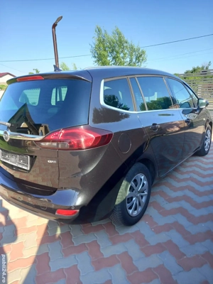 vind autoturism marca Opel zafira c  - imagine 6