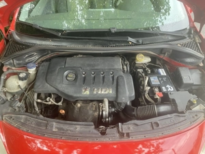 Peugeot 207 1.4 HDI   2007   Prim proprietar   195.010 km - imagine 10 Peugeot 207 1.4 HDI   2007   Prim proprietar   195.010 km - imagine 10