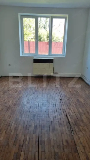 Garsoniera 20 mp , zona Micro 15