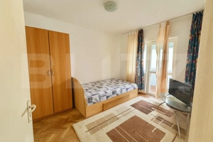 Apartament 3 camere, 2 bai, etaj 1, zona Cetate
