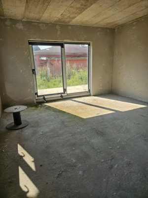 Vand in Santana de Mures,aproape de Unirii,doua case duplex,parter și etaj, în rosu,teren 2 375 mp.  - imagine 10