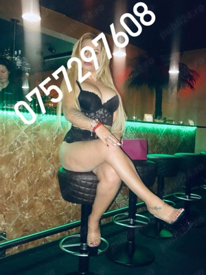 Blonda siliconata reală %100% confirm cu tatoo 