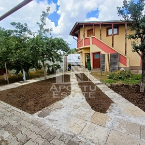 Casa multifunctionala din caramida  Zadareni