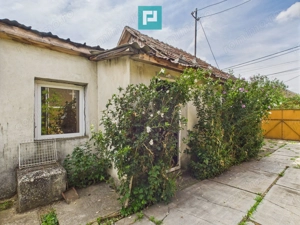 Casă cu teren de 2171 mp, zona centrală Șimand - imagine 7