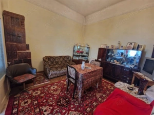 Ramnicu Valcea - Biblioteca Judeteana - casa - 3 camere - curte comuna