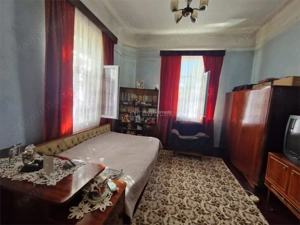 Ramnicu Valcea - Biblioteca Judeteana - casa - 3 camere - curte comuna - imagine 3