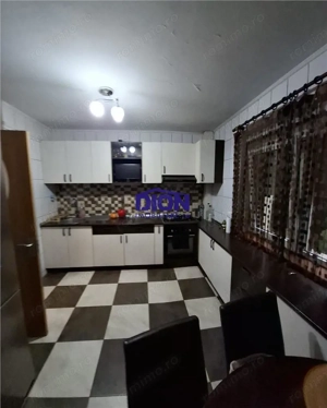 Decebal Turquoise  -  apartament 2 camere deosebit - imagine 5