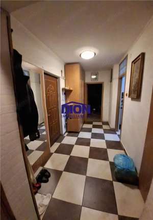 Decebal Turquoise  -  apartament 2 camere deosebit - imagine 4