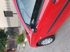 Peugeot 206 din 2007 - imagine 10