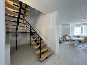 Apartament modern cu scară interioară, 3 camere, 2 băi, dressing