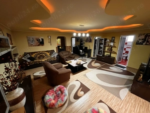 Proprietate cu 2 case de vanzare  - imagine 10