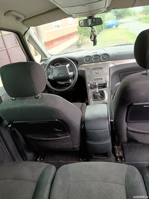 Ford Galaxy  - imagine 4