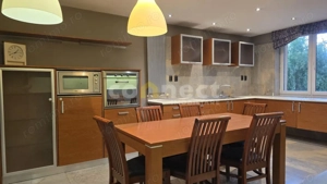 Casă de închiriat – 5 camere | garaj dublu, curte, saună | Buna Ziua