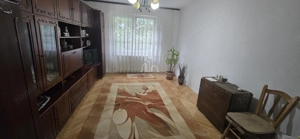 Apartament 3 Camere Et.2/4 De Vanzare, Str Magurei, Zona Dambu - imagine 2