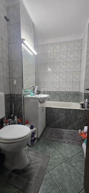 Apartament 3 Camere Et.2/4 De Vanzare, Str Magurei, Zona Dambu - imagine 5