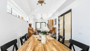 Apartament 4 camere cu terasă și curte generoasă - imagine 7