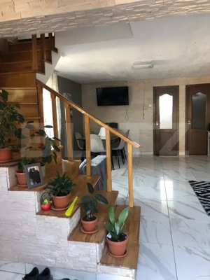  Casă de vânzare în Săcele – Zona Turches - imagine 2