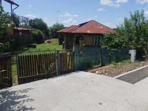 Casa batraneasca +4400 mp