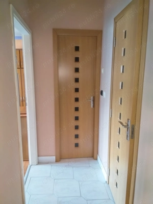 Apartament 3 camere decomandat ultracentral in Deva (schimb cu casa) - imagine 2