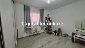 Casa Rogerius singur in curte, amenajata in doua apartamente - imagine 5