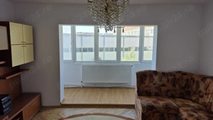 Vând apartament 3 camere   Micălaca, zona Miorița   Arad - imagine 2