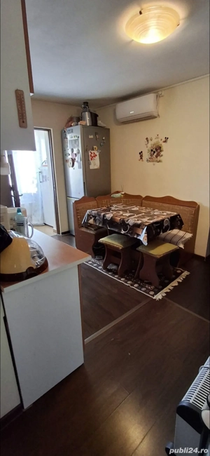 Apartament 2 camere de vânzare.