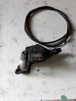 Schimbător foi , cu manete.