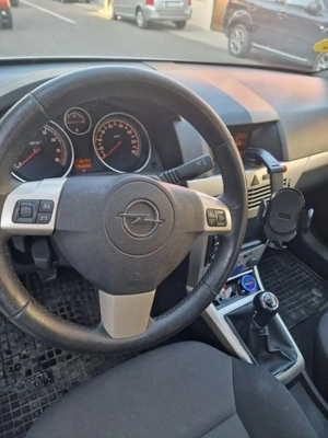 Opel Astra 1.6l, benzina,2008