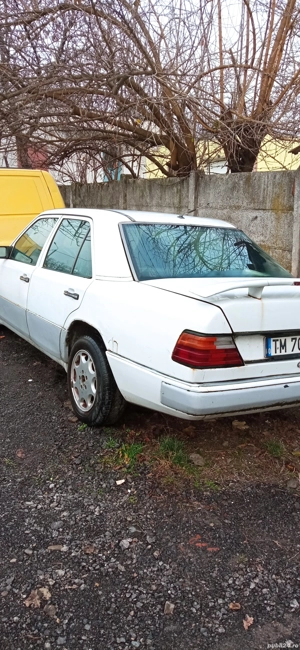 Mercedes 124 pentru piese motor ok