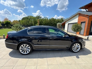 Volkswagen Passat 2.0 TDI - Pachet R36 - imagine 2