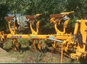 vand plug cu 3 trupite 