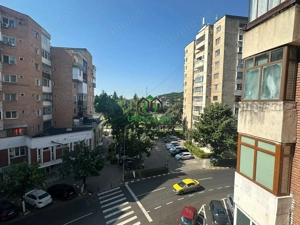 Apartament 3 camere - Zona Centrala - imagine 8