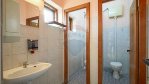 Comision 0 %! Pensiune cu 12 camere de vânzare, str. De Mijloc! - imagine 5