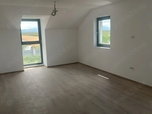 Vând casă la intrare in Prejmer  - imagine 5