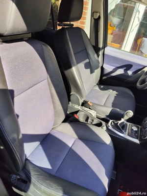 Land Rover Freelander 2.2 TD4   150 CP   4x4 Premium - imagine 4 Land Rover Freelander 2.2 TD4   150 CP   4x4 Premium - imagine 4