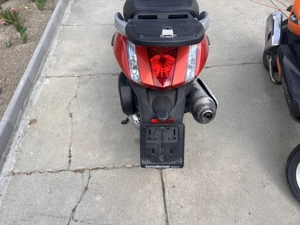 Vând scuter 250 geo polis Peugeot acte italia  - imagine 4 Vând scuter 250 geo polis Peugeot acte italia  - imagine 4