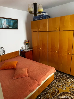 Vand apartament 2 camere - imagine 4