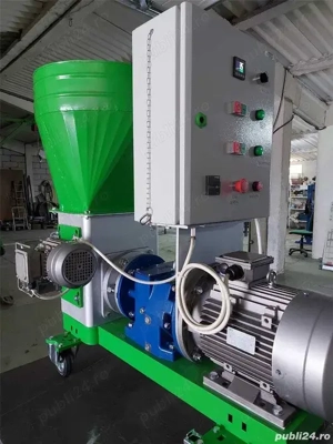 Presa brichete paie sau rumegus - imagine 3