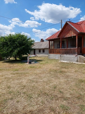 Vand casa cu livada in satul Ionesti Arges - imagine 3