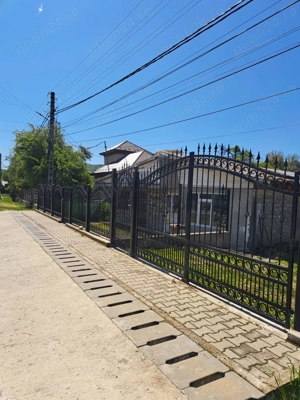 Imobil de vanzare sau închiriat  - imagine 4