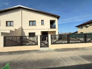 Tunari -  Central * Casa 4 camere