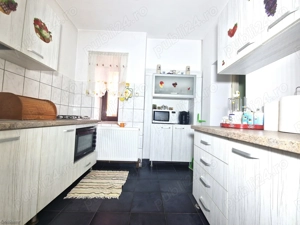 Casa in Loc. Frumuseni, teren  2524mp, fs.36,44 ml - imagine 3