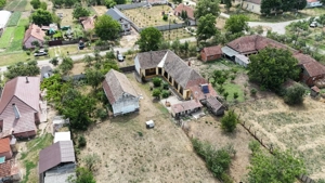 Casa in Loc. Frumuseni, teren  2524mp, fs.36,44 ml - imagine 9