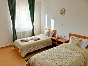 Casa pretabila afacere   pensiune   azil de batrani   cazare   centru medical sau rezidential - imagine 4