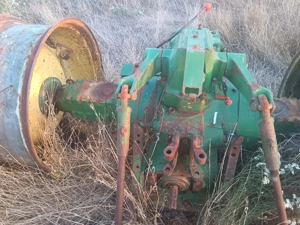 Dezmembrez John deere 3030 - imagine 2