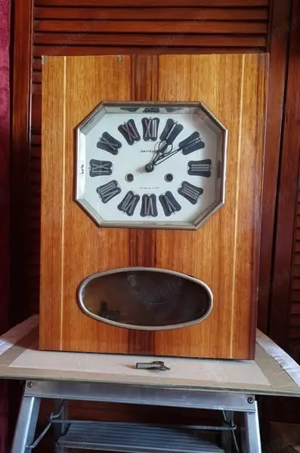 Ceas de perete cu pendula Iantar   Jantar, functional