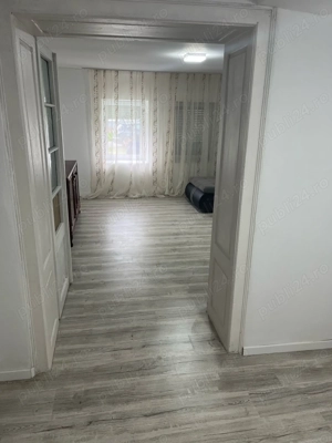 Vând casă cu teren mare 1454 metri