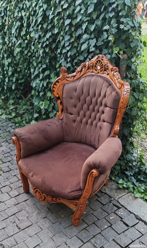 Fotoliu baroc recondiționat 